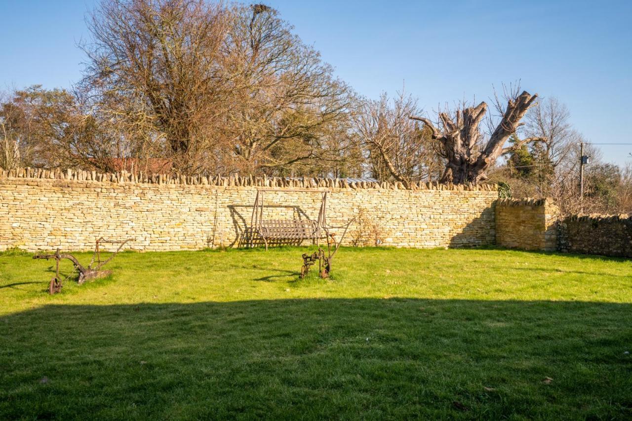 The Old Barn Witney Exterior foto